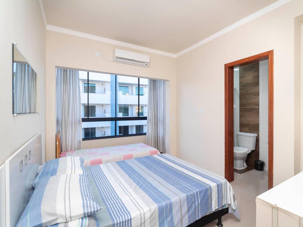 Apartamento Economico Para 4 Pessoas Em Bombinhas Esterno foto